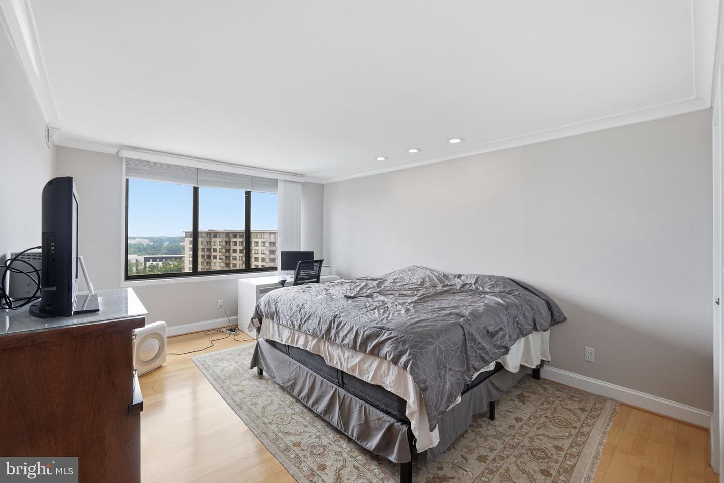 5225 Pooks Hill Road #1819n photo 19