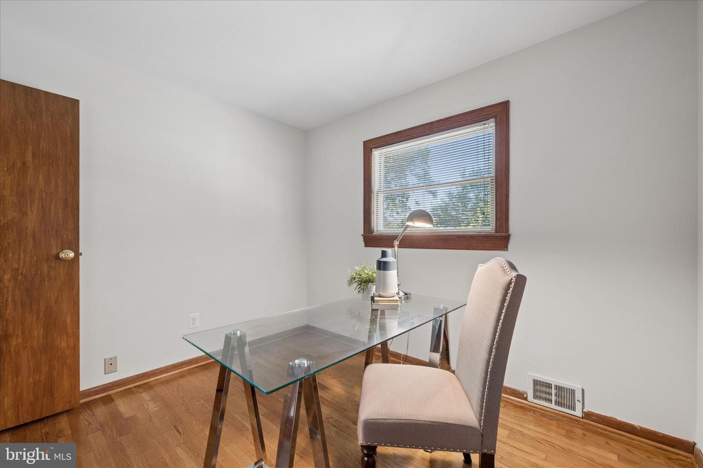 4711 Miltfred Terrace photo 32