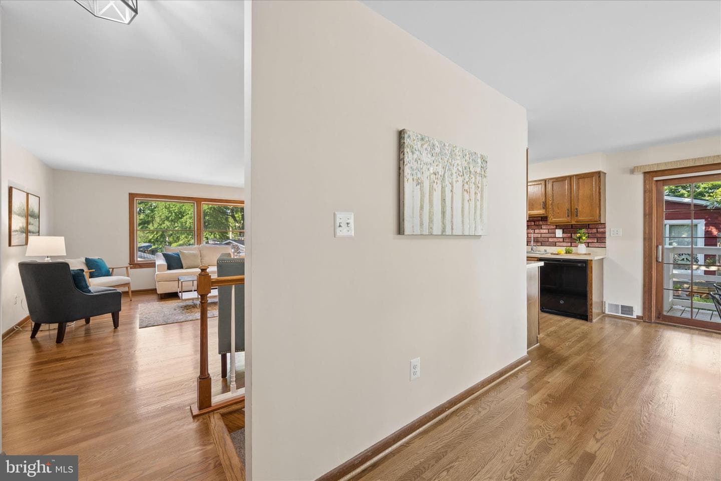 4711 Miltfred Terrace photo 6