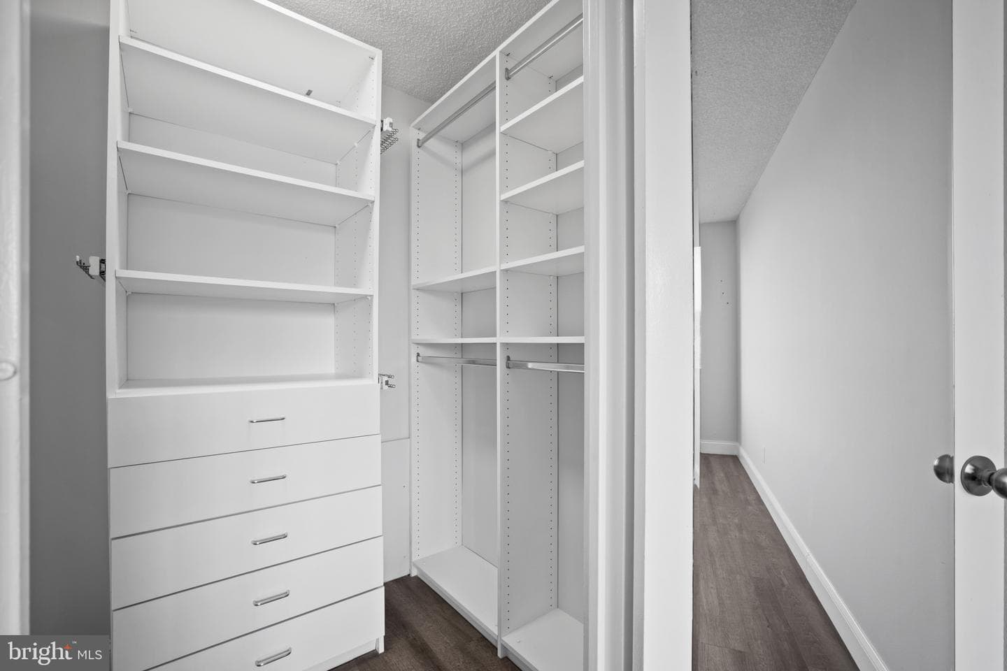 5225 Pooks Hill Rd # 321S photo 12