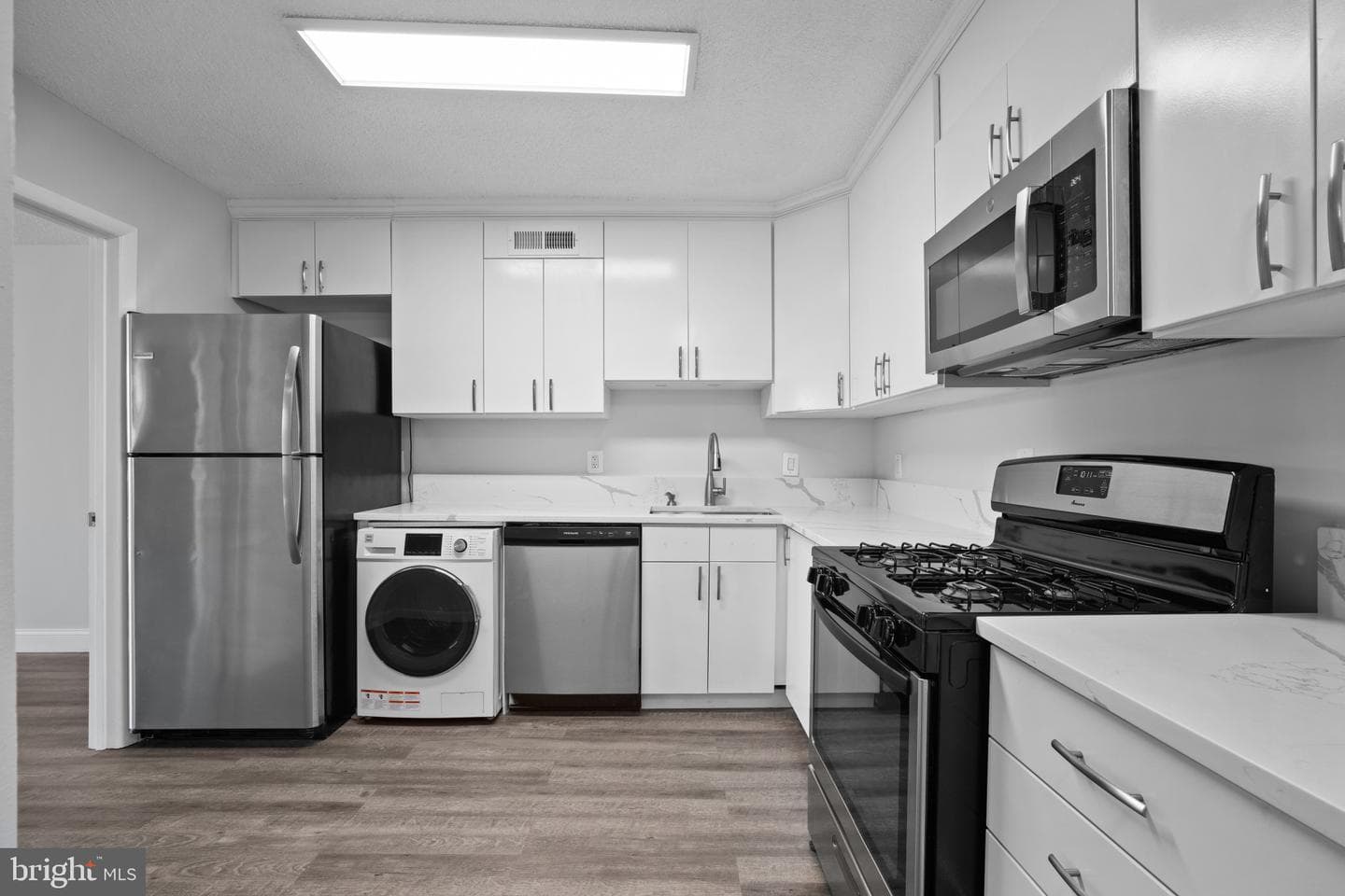5225 Pooks Hill Rd # 321S photo 6