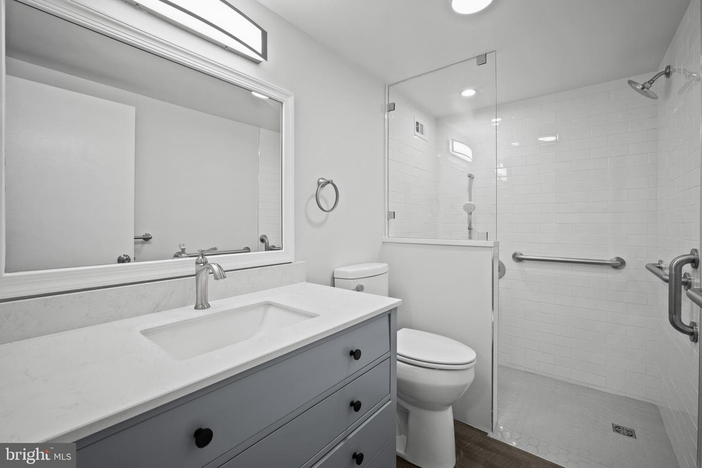 5225 Pooks Hill Rd # 321S photo 8