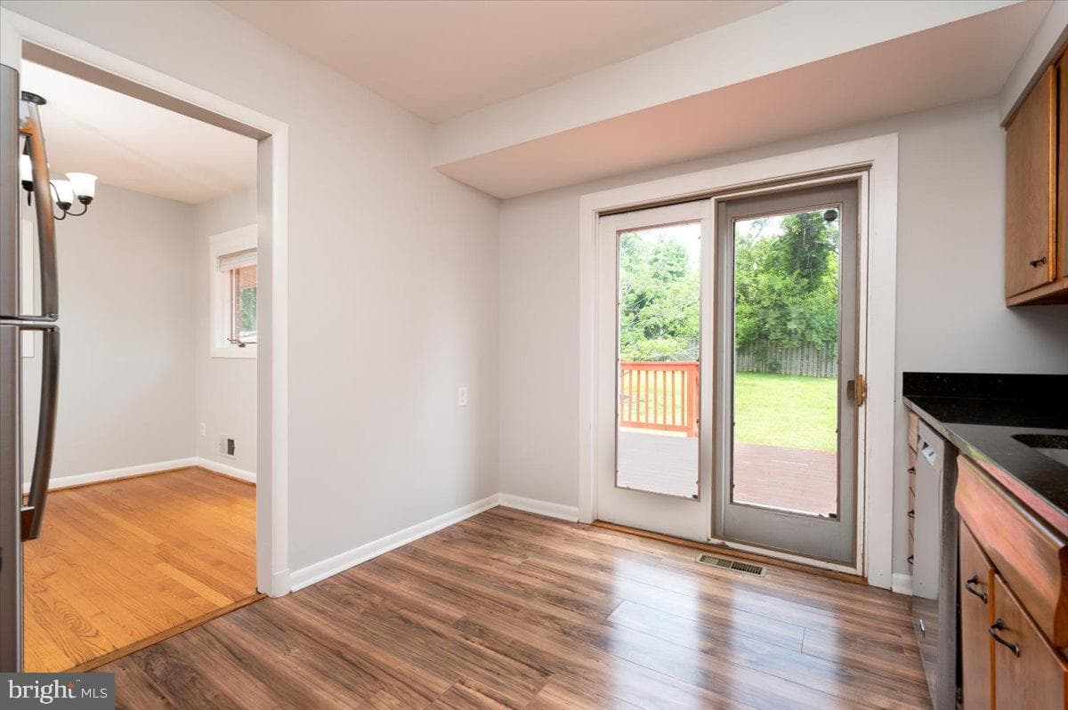 15617 Allnutt Ln photo 17