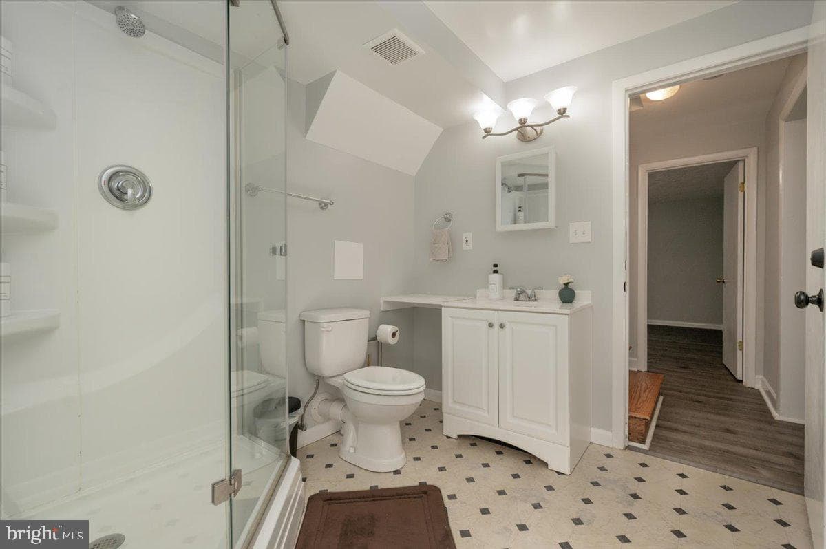 15617 Allnutt Ln photo 29