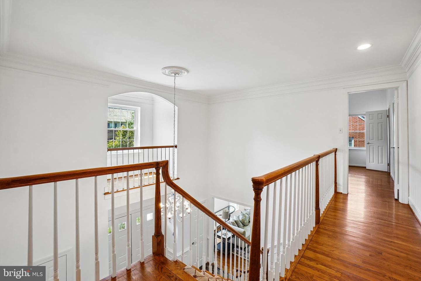 9705 Holloway Hill photo 14