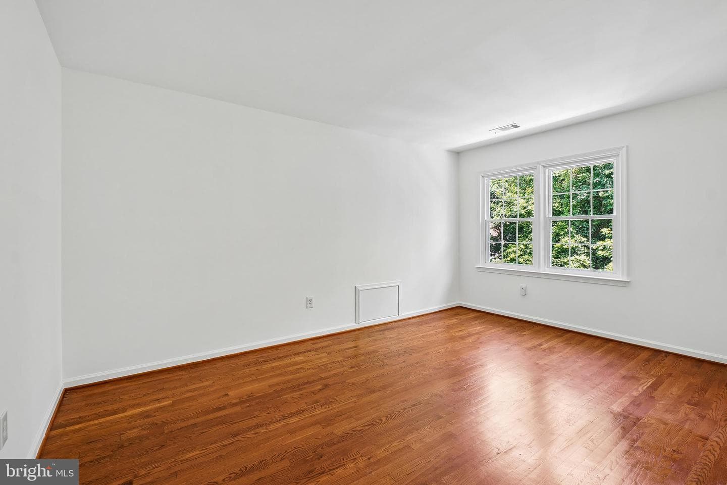 9705 Holloway Hill photo 16