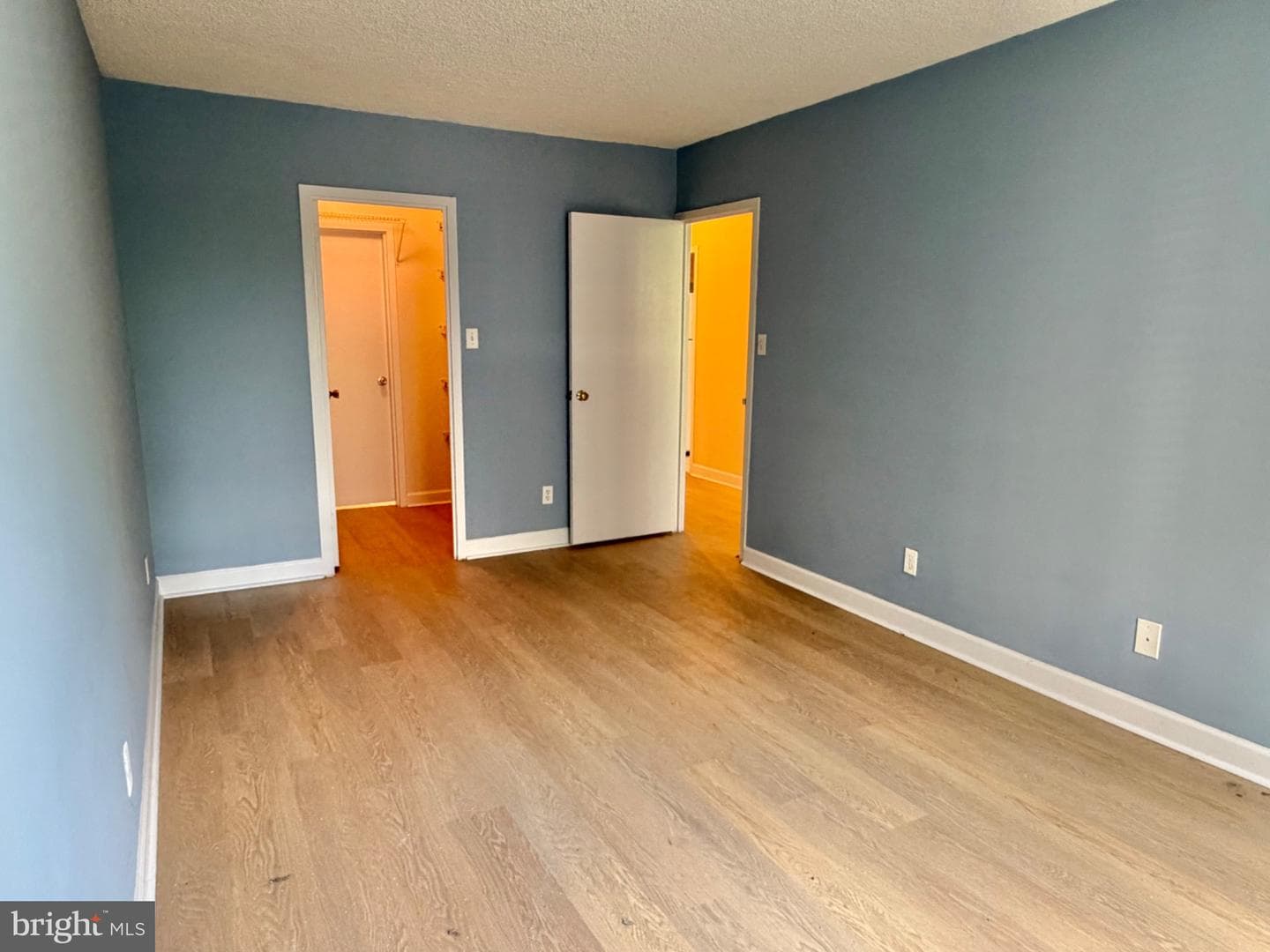 5225 Pooks Hill Road #303s photo 9