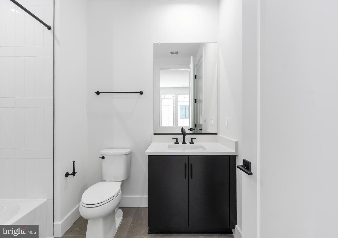 8622 Erdem Pl photo 19
