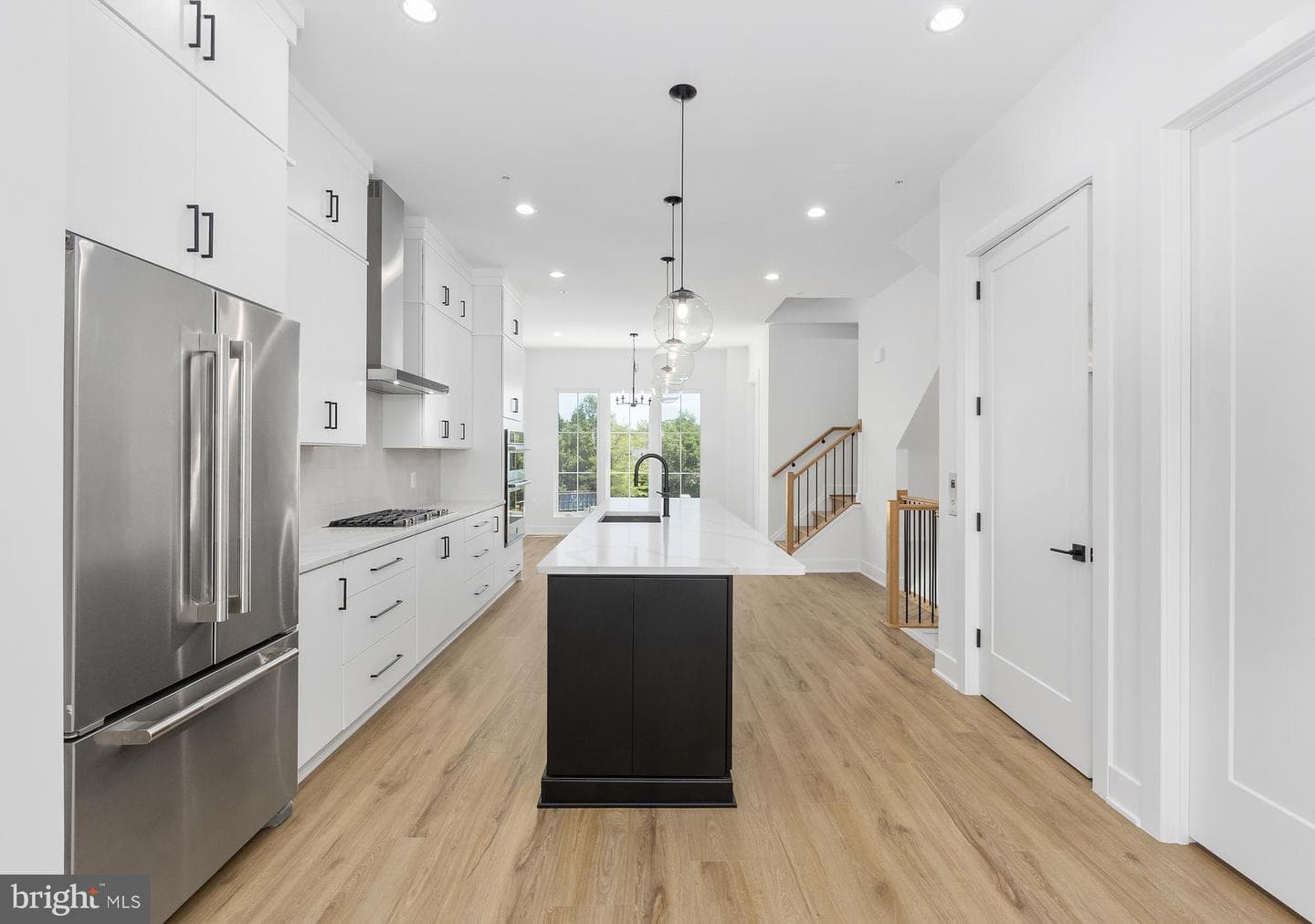 8622 Erdem Pl photo 3