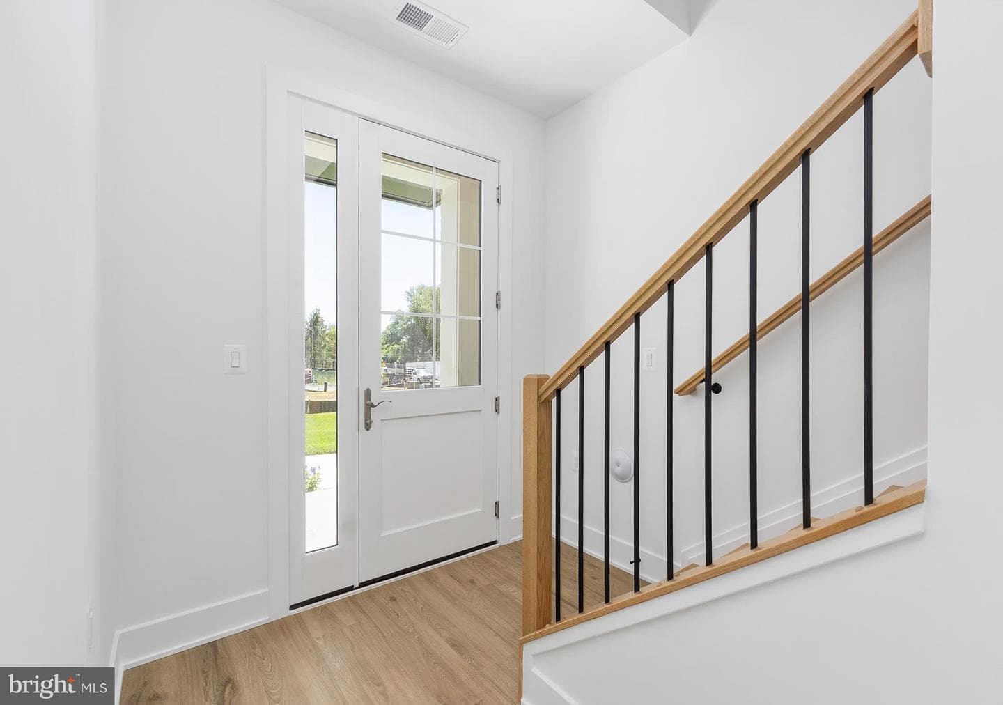 8622 Erdem Pl photo 9