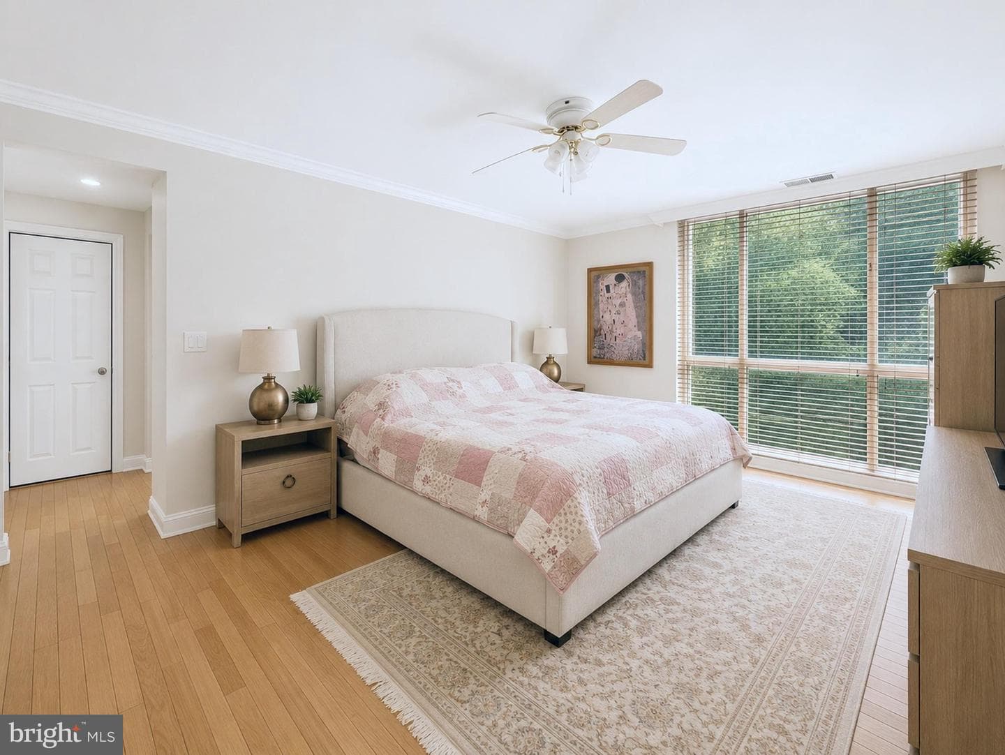 4974 Sentinel Drive #13-304 photo 9
