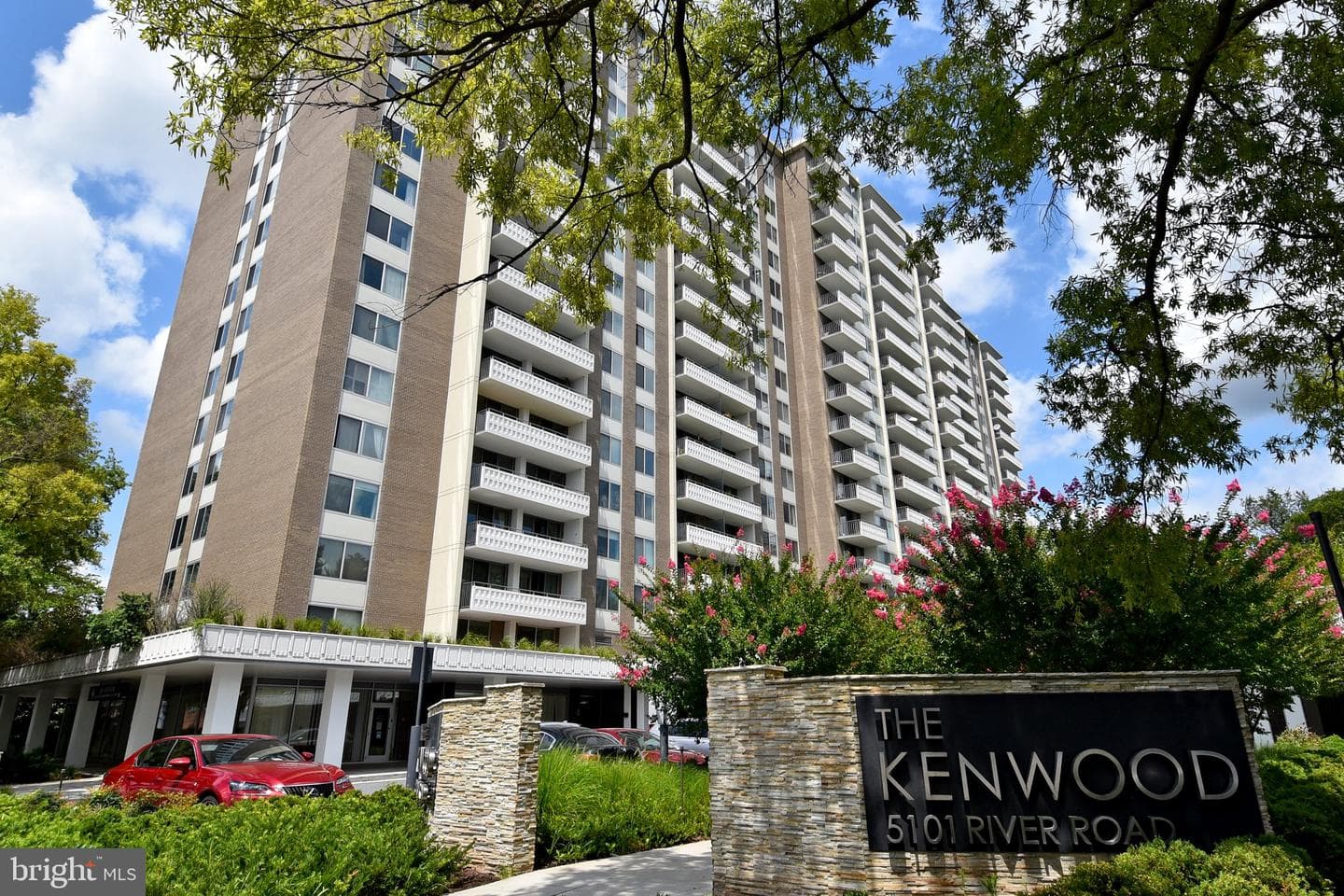 5101 River Road #712, Bethesda