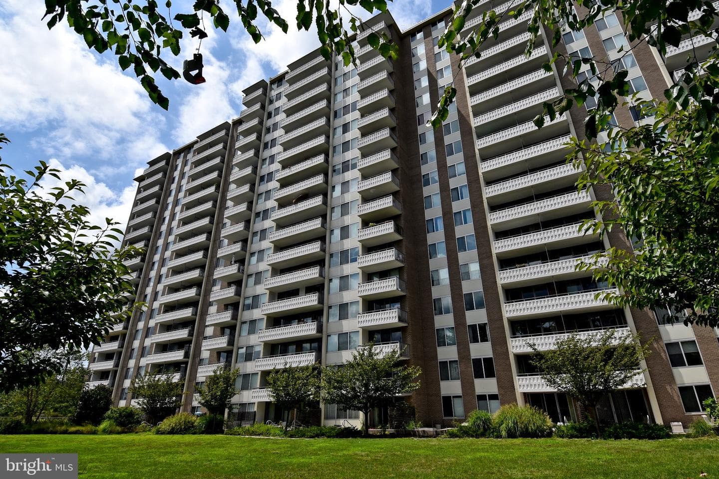 5101 River Road #712, Bethesda