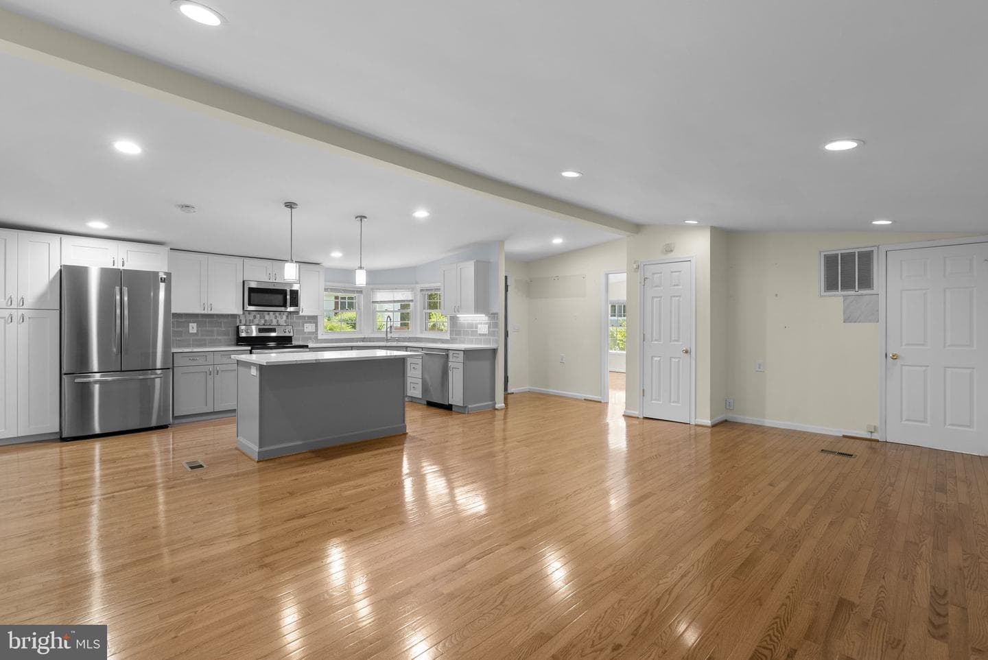 11601 Hourglass Way photo 5