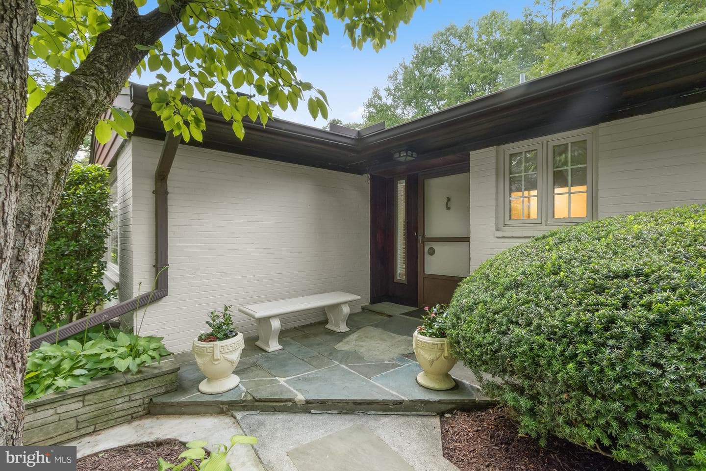 5512 Uppingham St, Chevy Chase