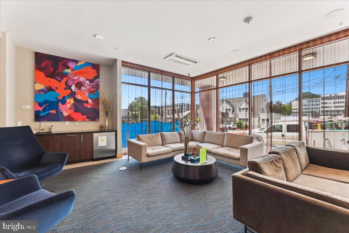 1320 Fenwick Lane #301 photo 35