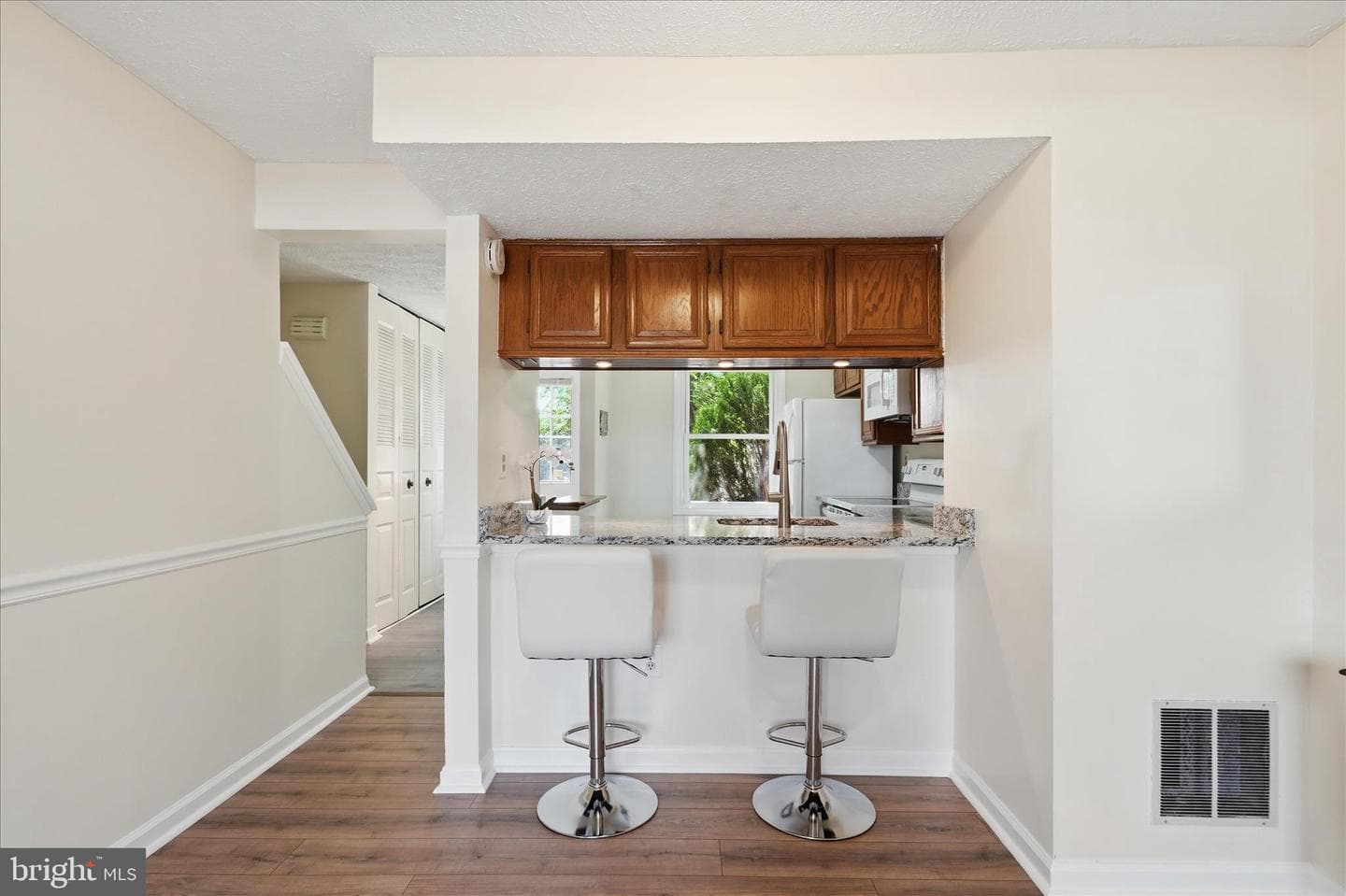 2807 Shepperton Terrace photo 48