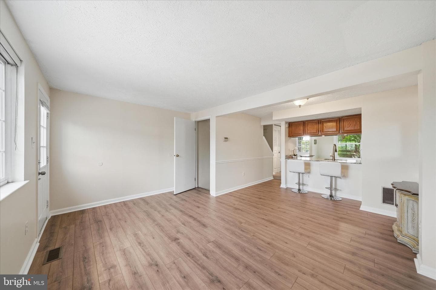 2807 Shepperton Terrace photo 53