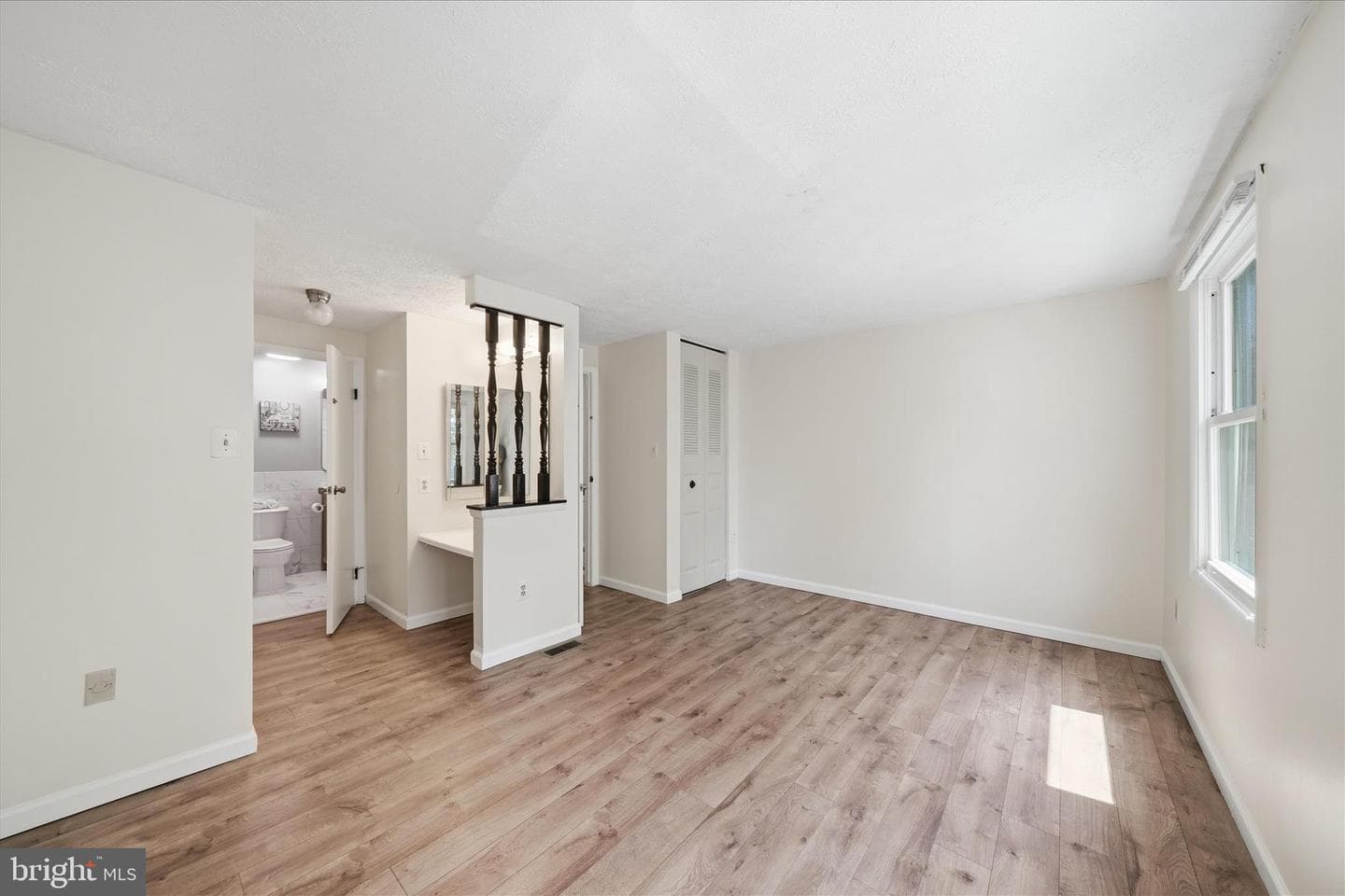 2807 Shepperton Terrace photo 56