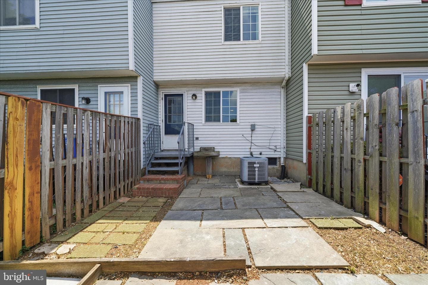 2807 Shepperton Terrace photo 75