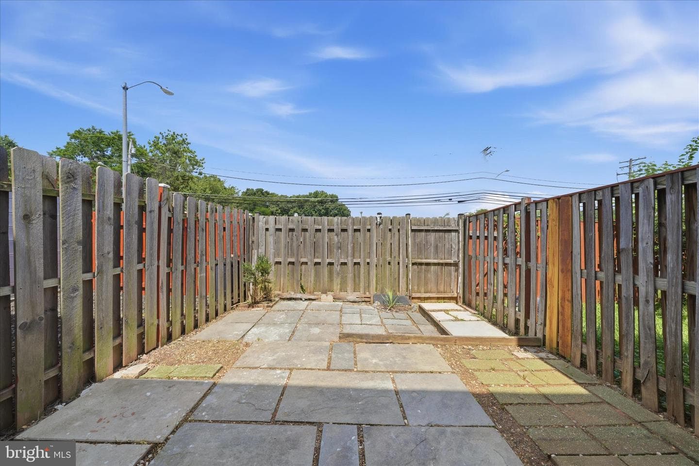 2807 Shepperton Terrace photo 76
