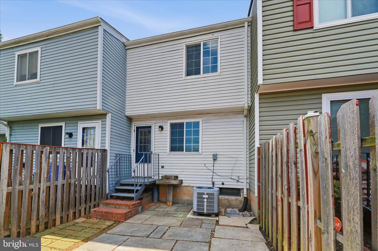 2807 Shepperton Terrace photo 79