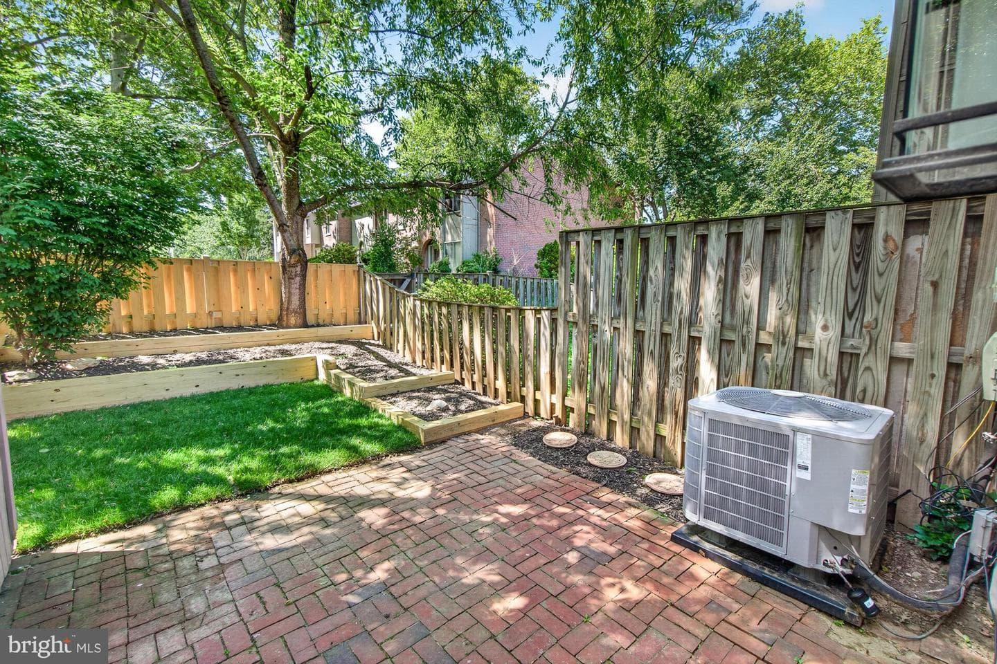 19346 Keymar Way photo 32