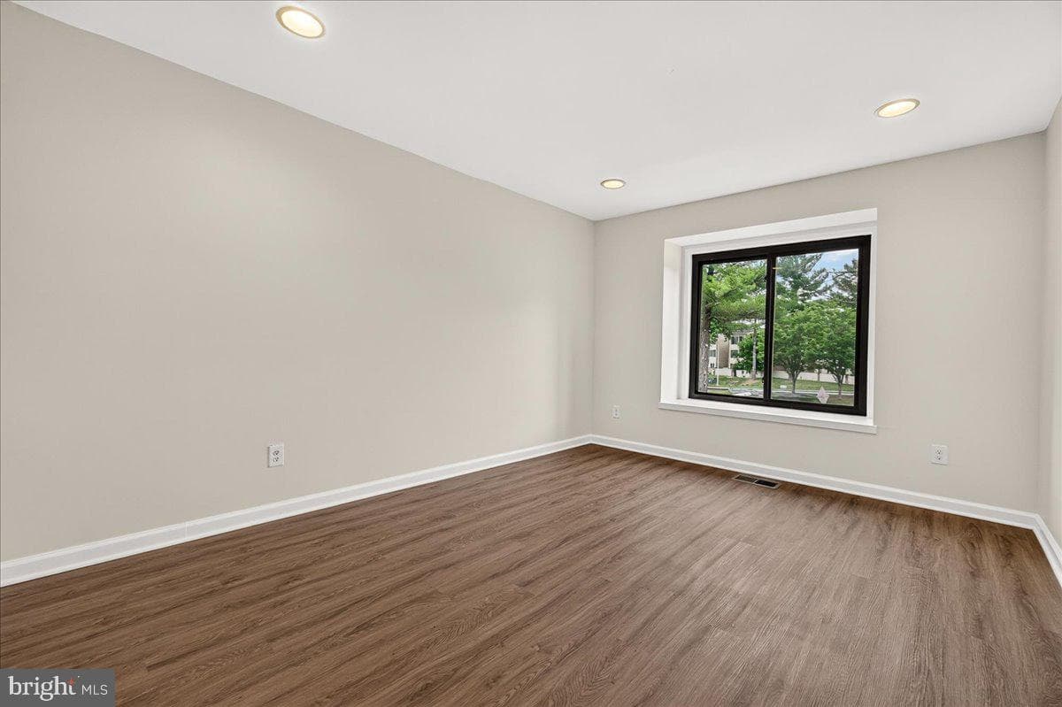 9915 Ridgeline Drive photo 21