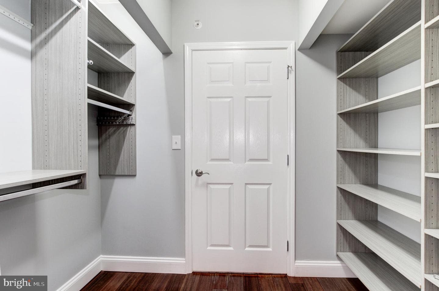 11710 Old Georgetown #909 photo 16