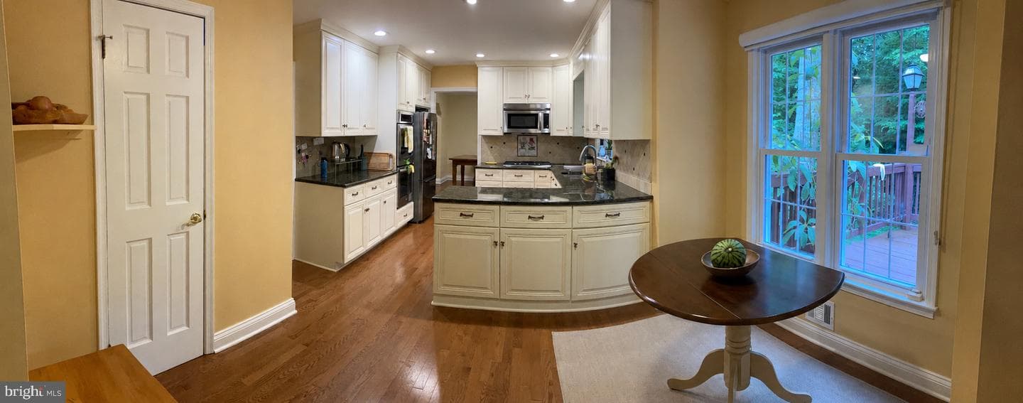 8224 Lakenheath Way photo 14
