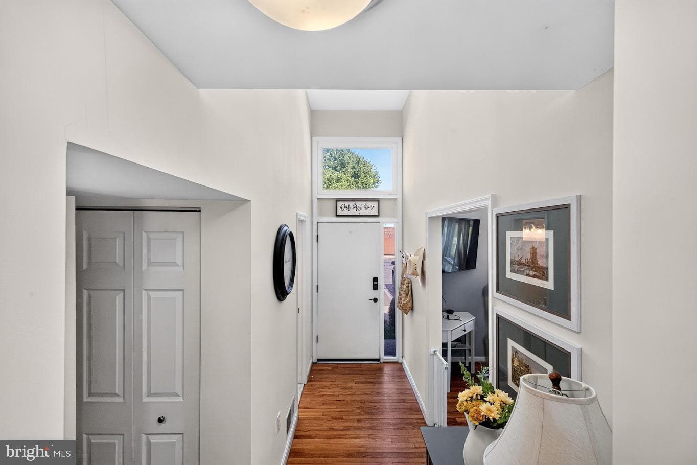 17602 Horizon Place photo 5