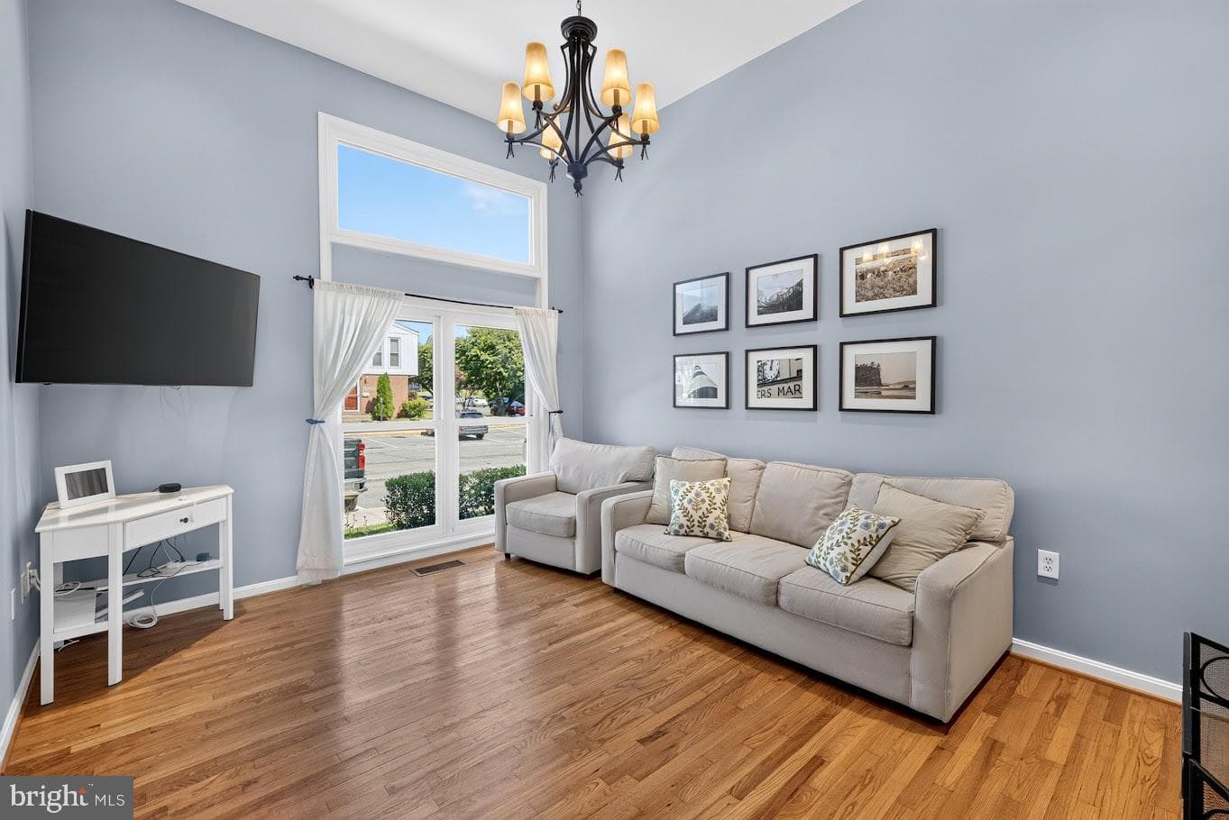 17602 Horizon Place photo 9