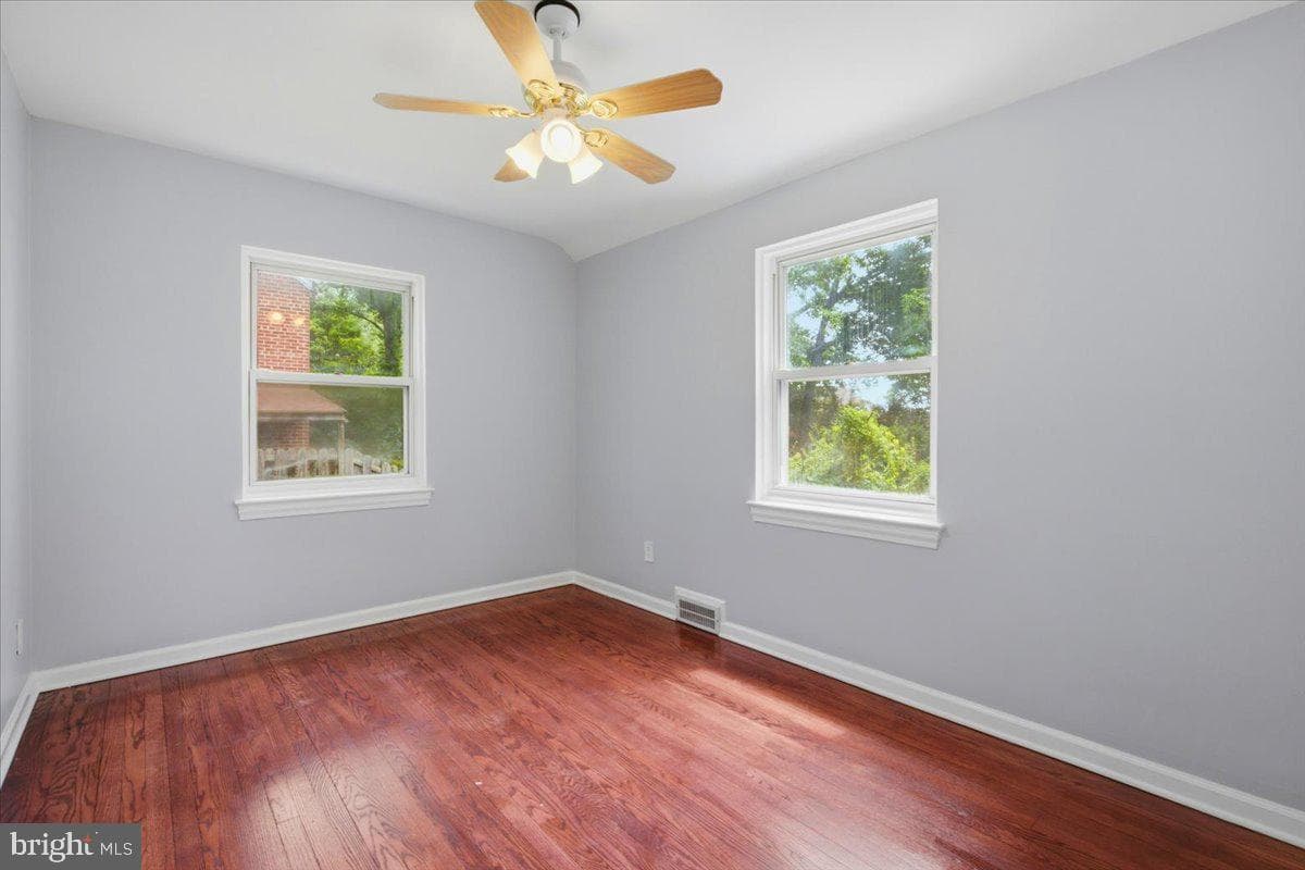 8715 Geren Road photo 24