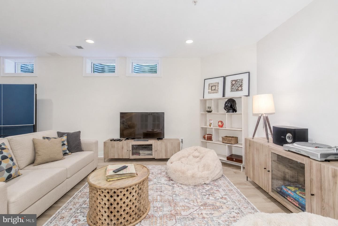 5601 Vernon Place photo 44