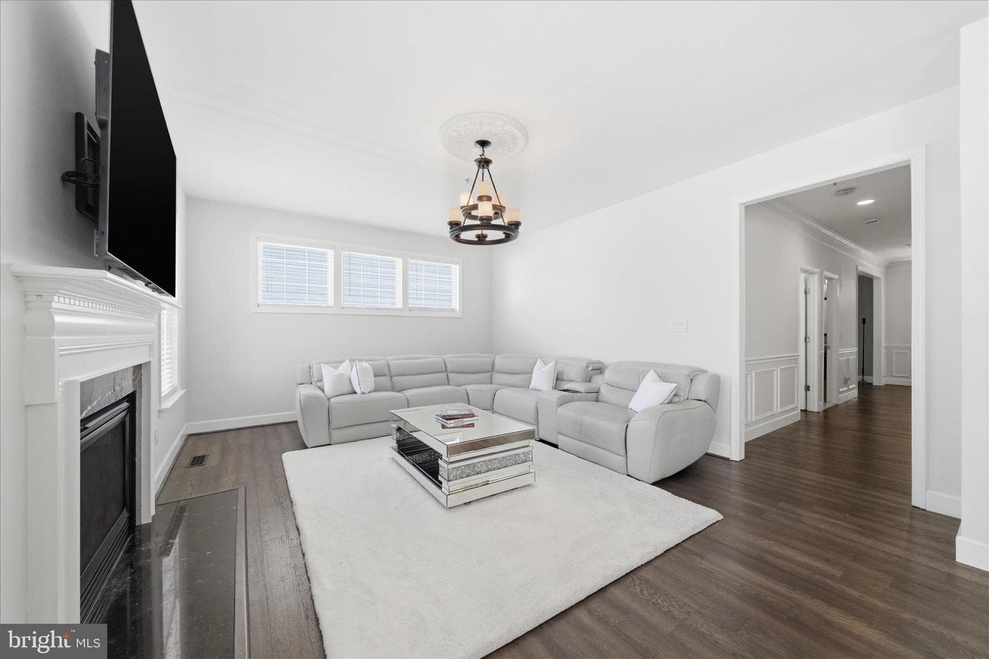 23121 Frederick Road photo 17