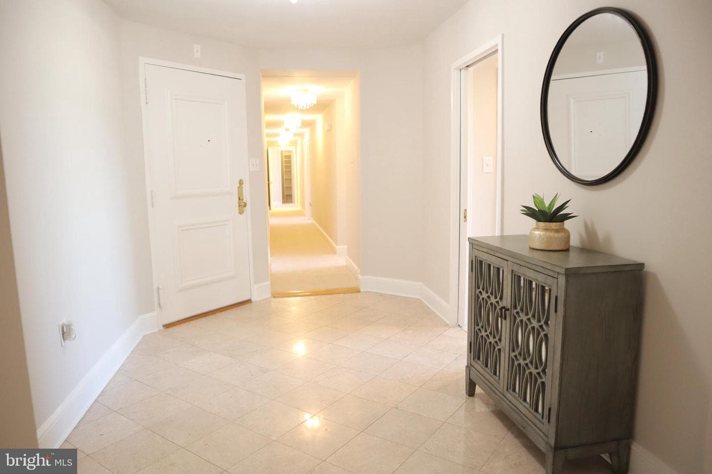 10401 Grosvenor Place #1704 photo 9