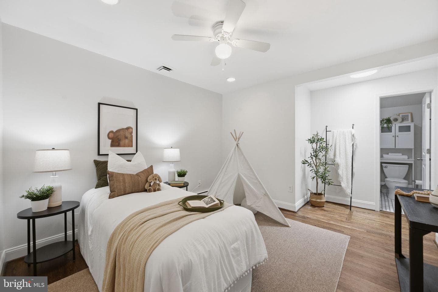 8703 Reading Road photo 16