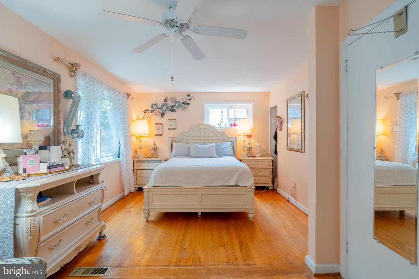 512 Waterford Road photo 9