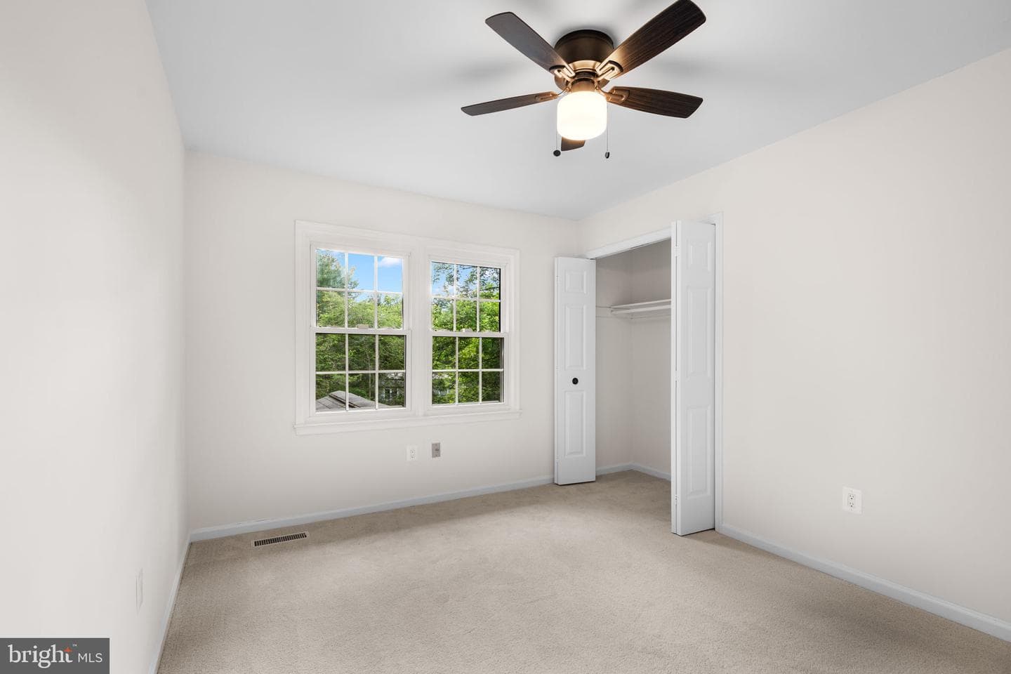 5 Longworth Court photo 29