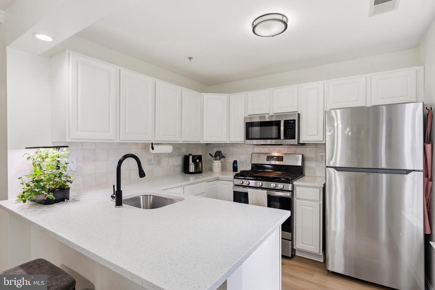 111 Timberbrook Lane #202 photo 18