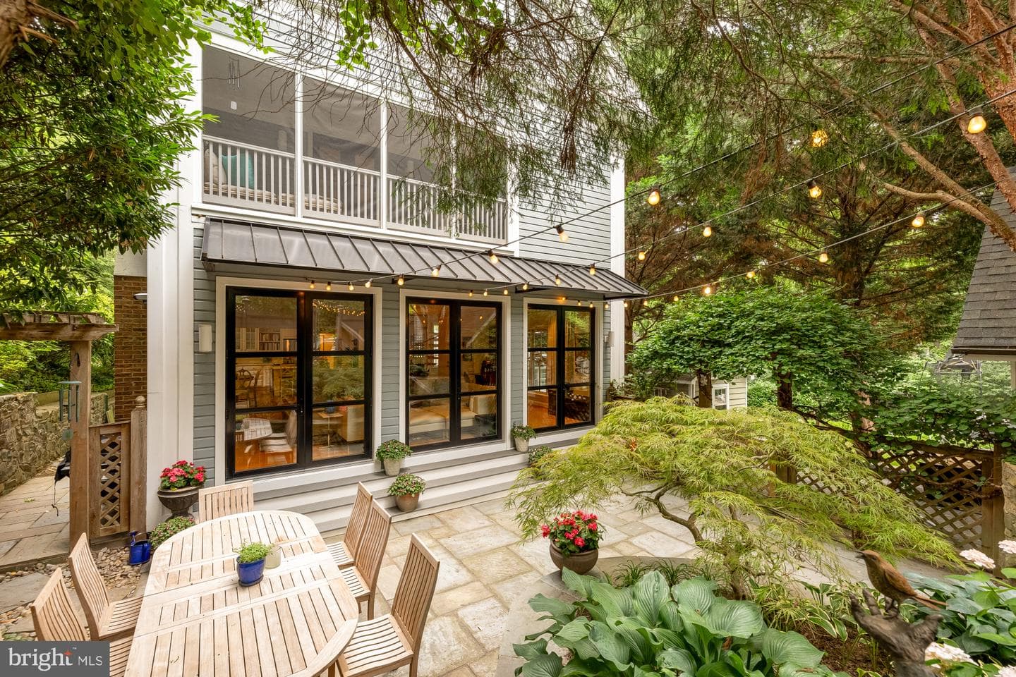 10914 Montrose Avenue photo 45