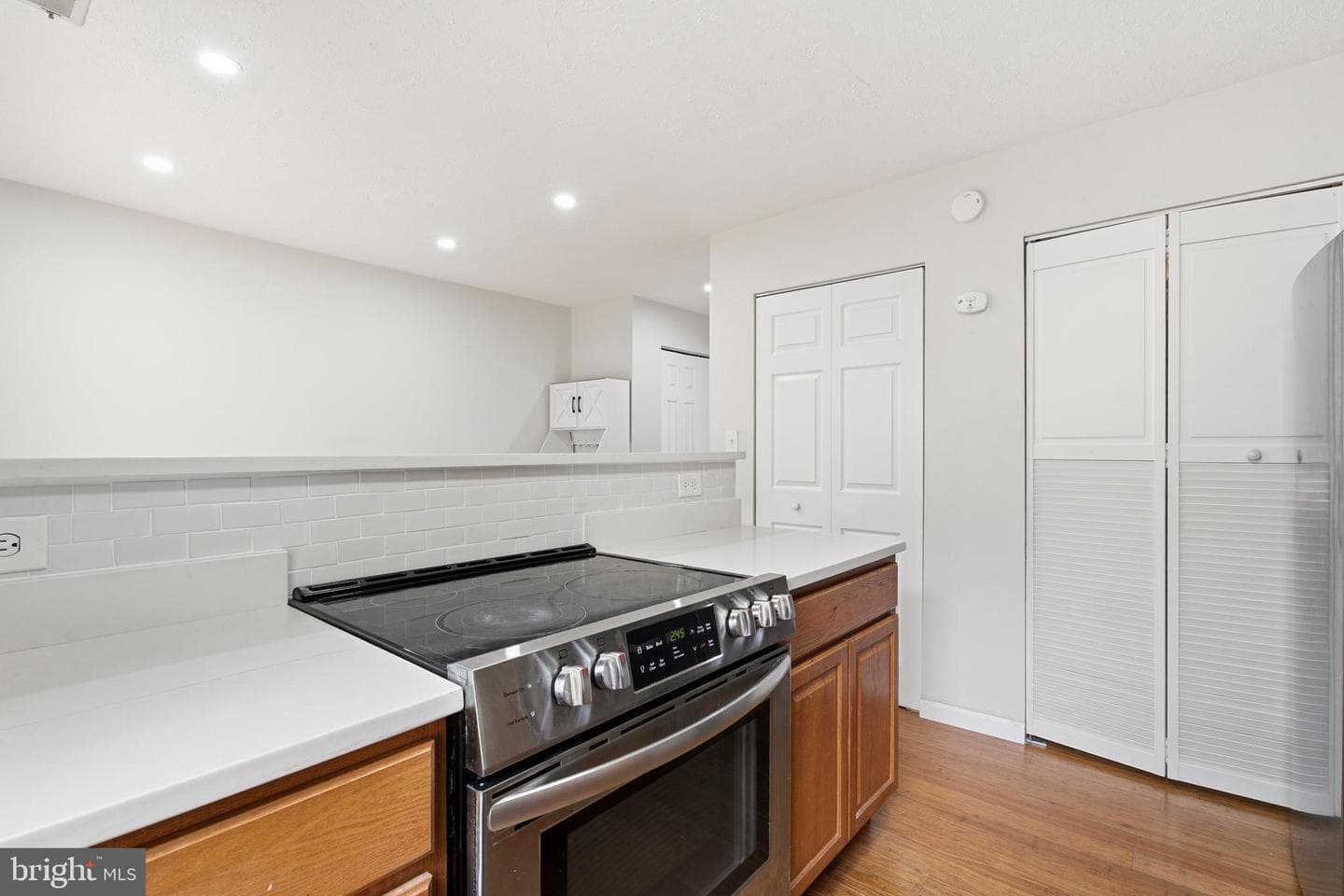 15711 Ambiance Drive photo 14