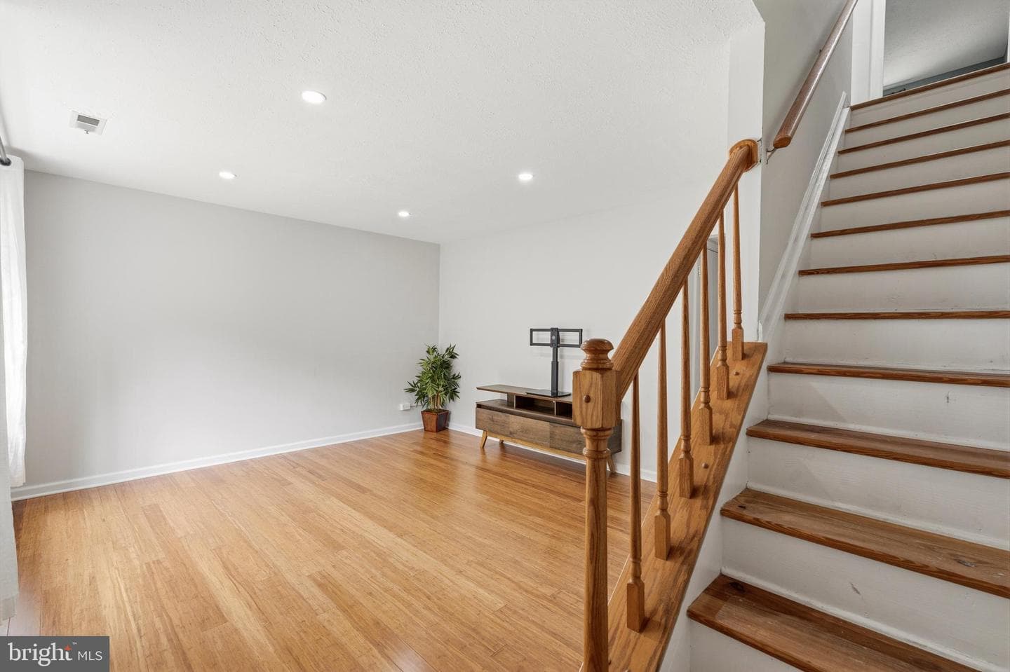 15711 Ambiance Drive photo 16