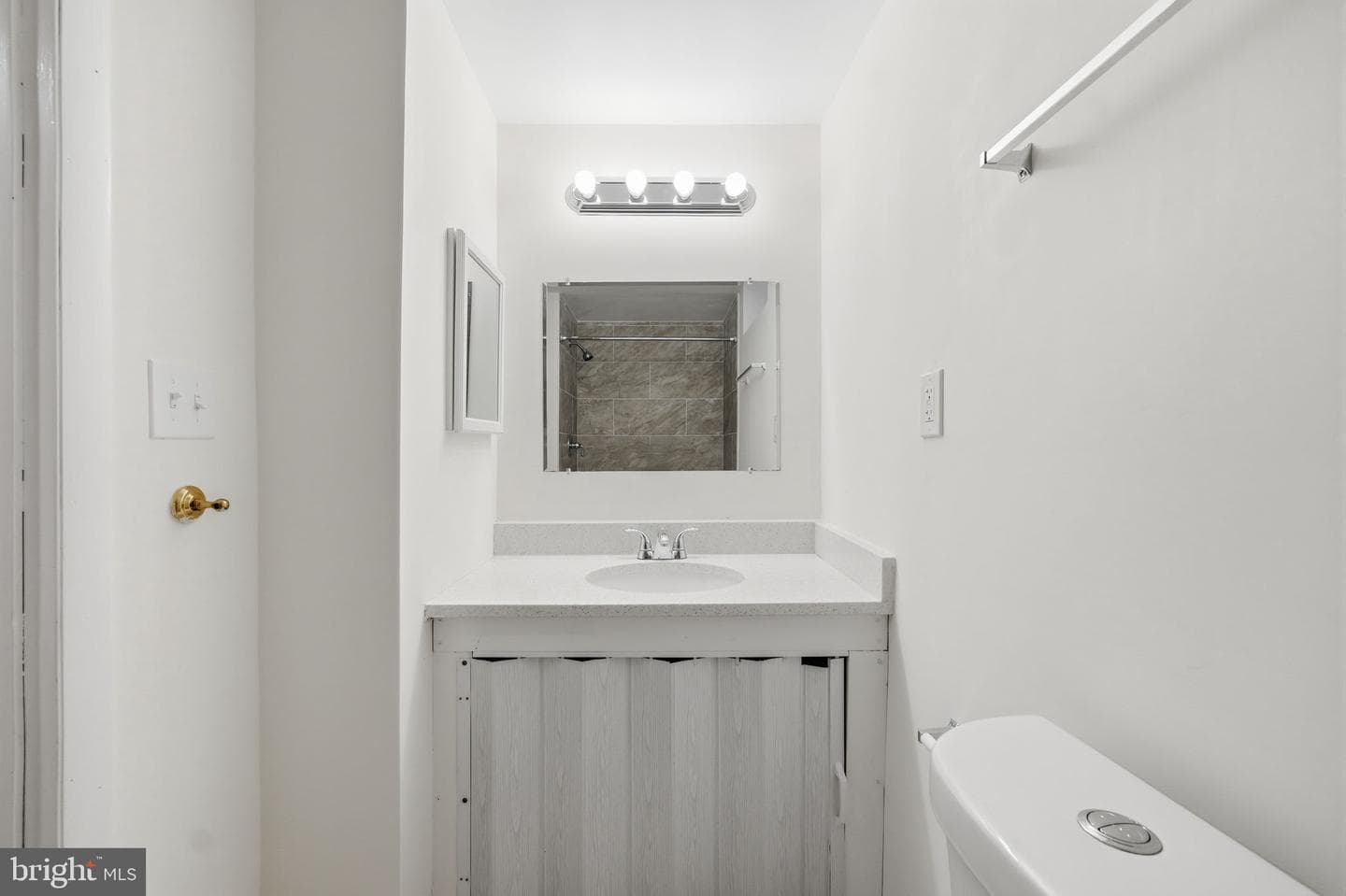 10617 Gatewood Avenue photo 35