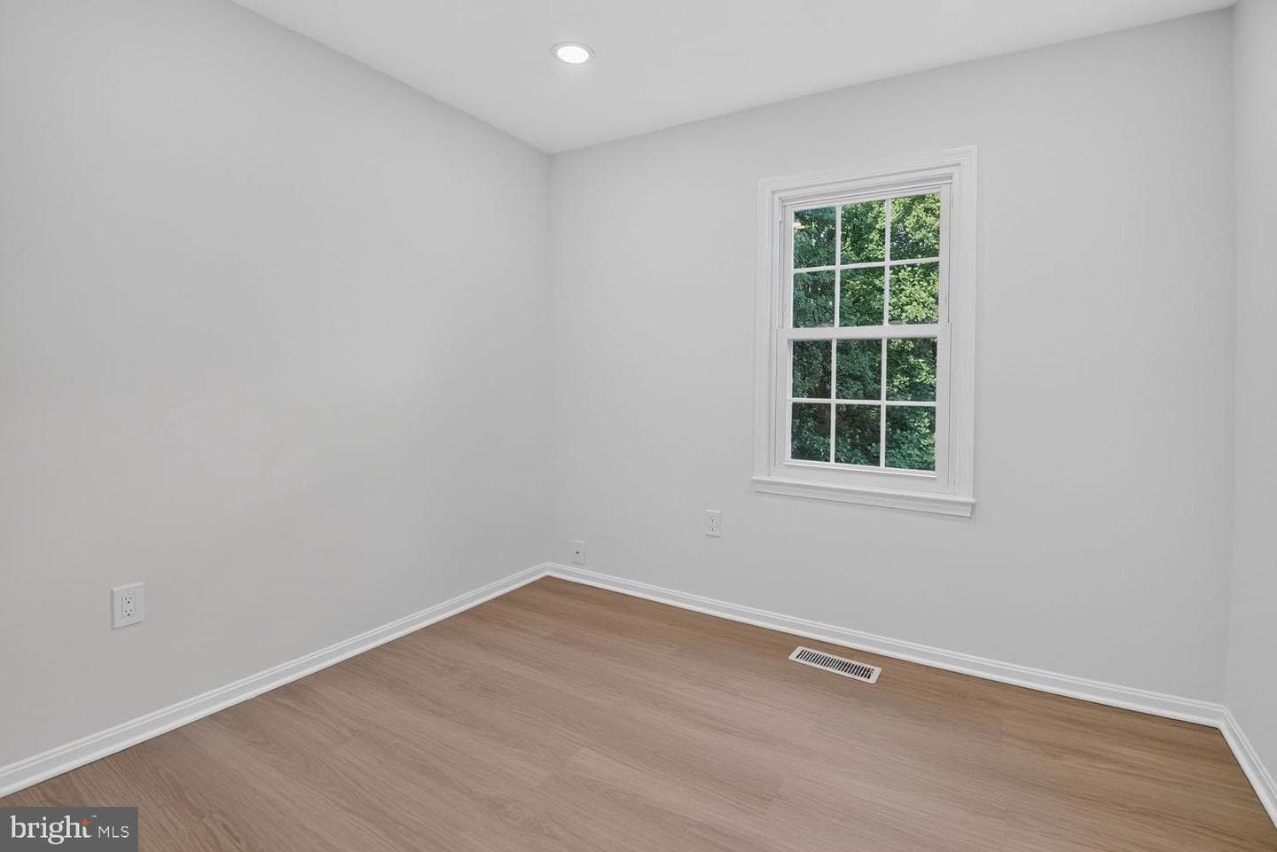 7623 Heatherton Lane photo 20