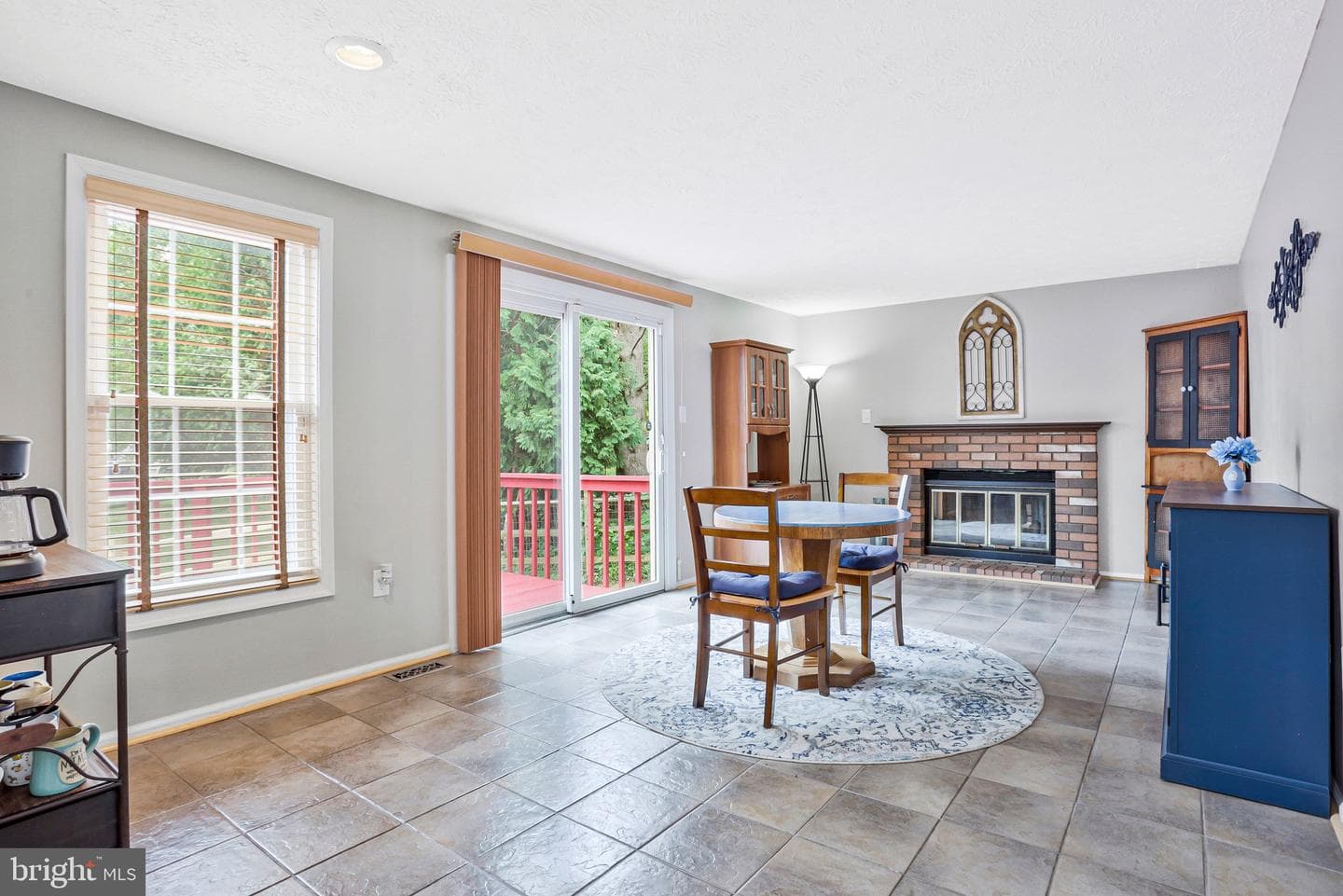 19721 Mayhill Terrace photo 4