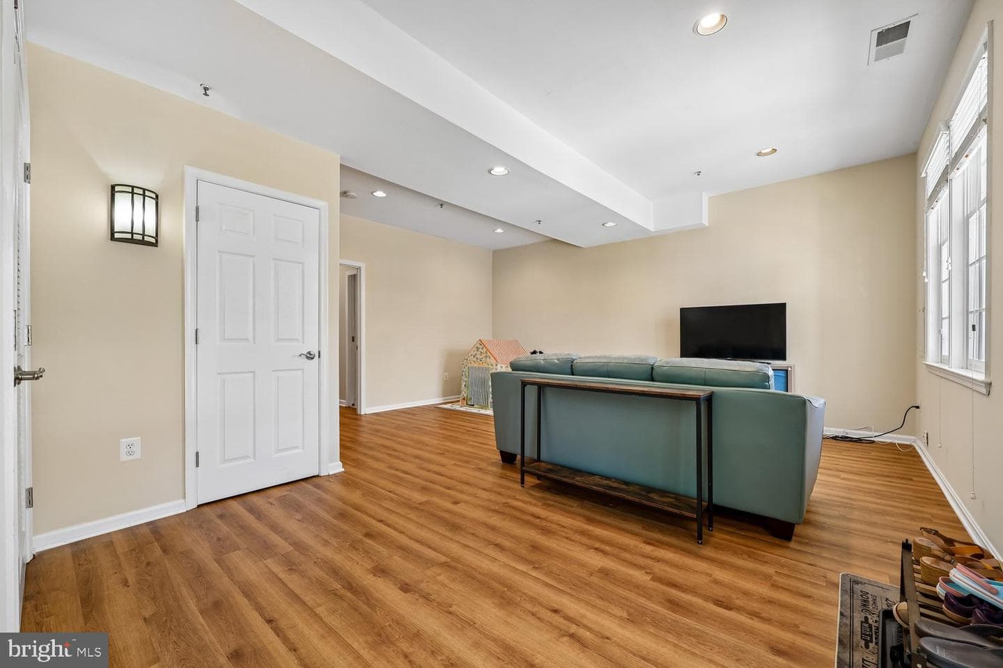 211 Chestertown Street photo 29