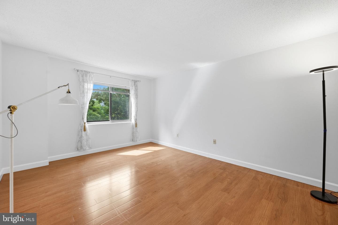15100 Interlachen Drive #4-124 photo 11