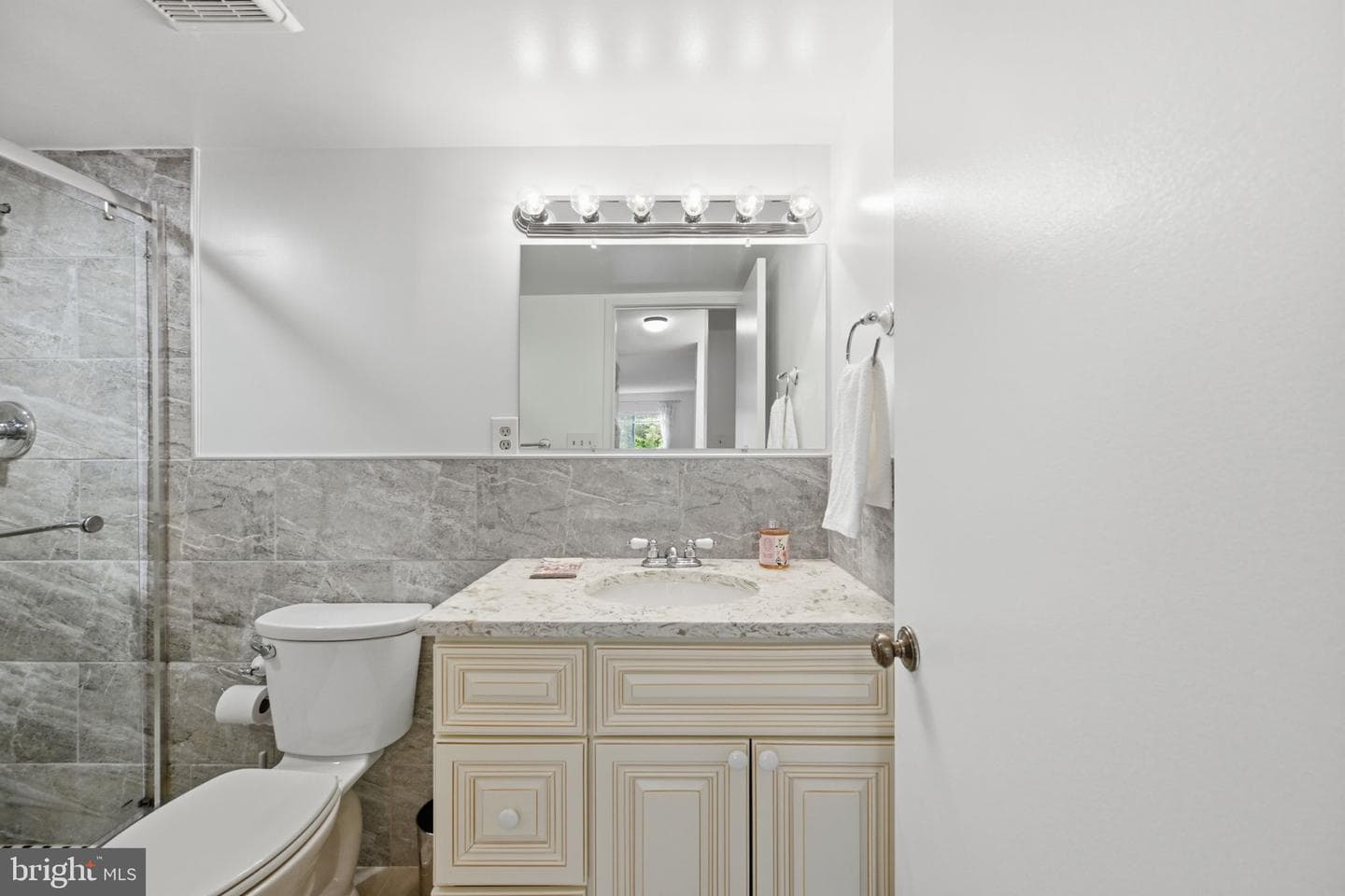 15100 Interlachen Drive #4-124 photo 15