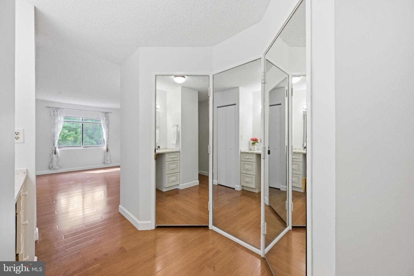 15100 Interlachen Drive #4-124 photo 17